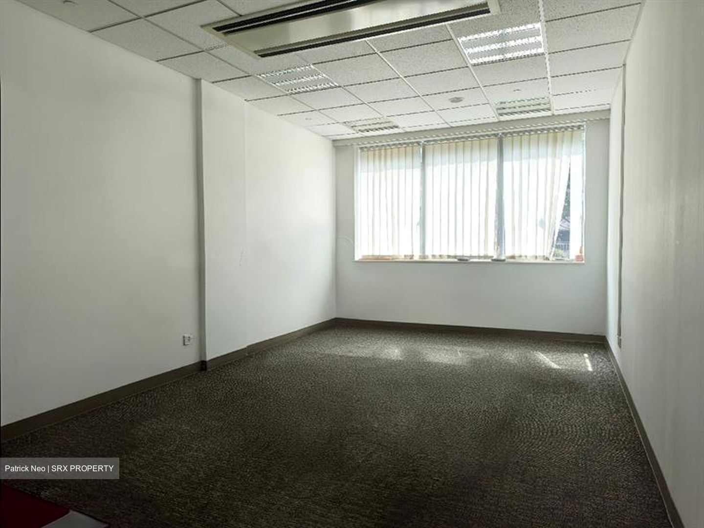 Tan Chong Tower (D7), Office #612586181